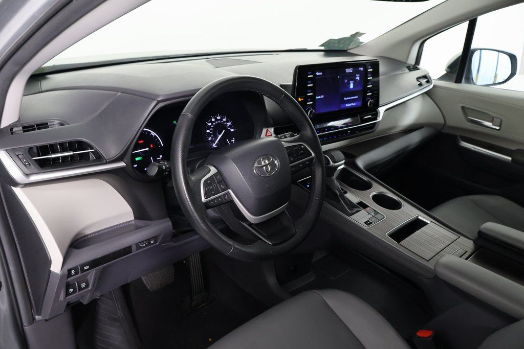 Thumbnail: 2024 Toyota Sienna - 7