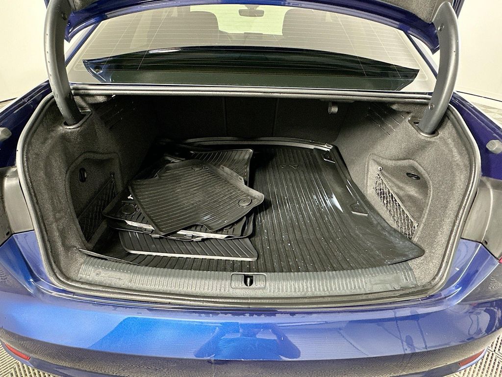 Thumbnail: 2017 Audi A4 - 26