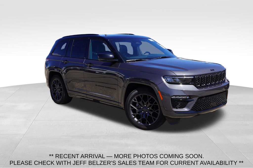 Baltic Gray Metallic Clearcoat 2025 Jeep Grand Cherokee SUV / Crossover Four-Wheel Drive 8-Speed Automatic