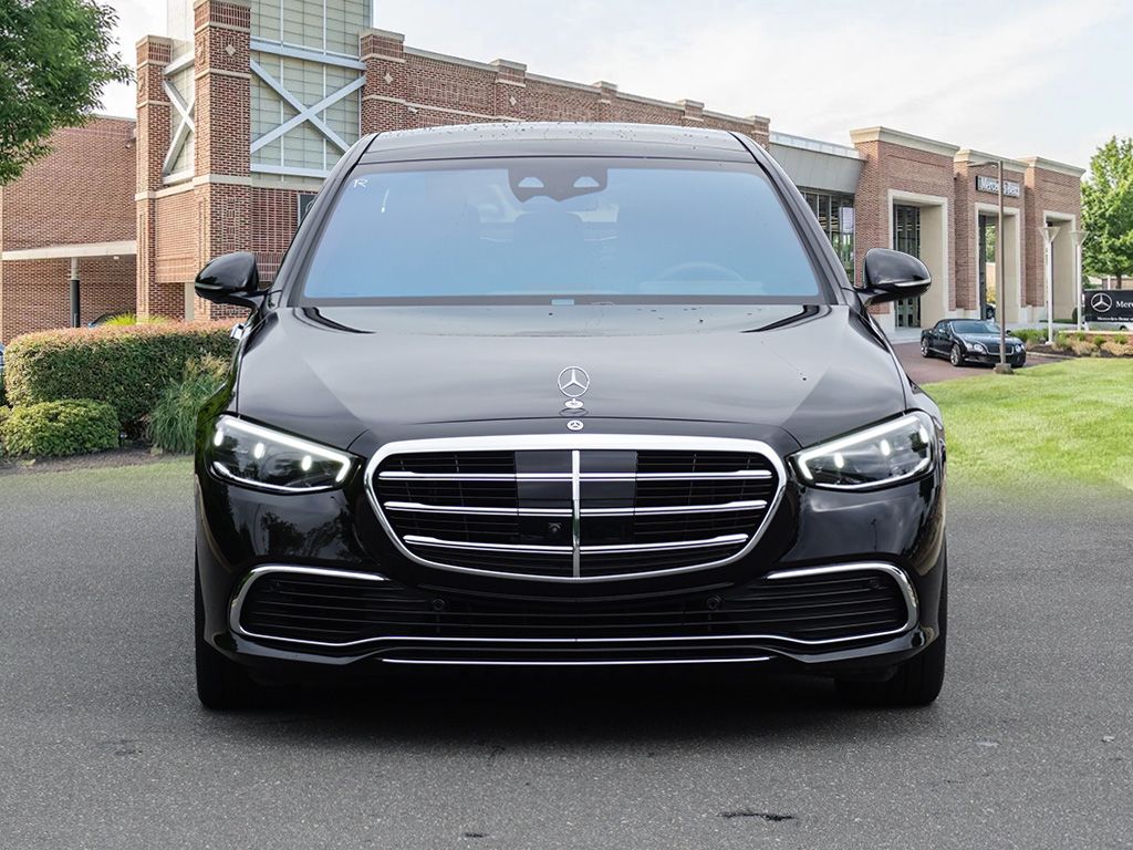 Thumbnail: 2022 Mercedes-Benz S-Class - 2