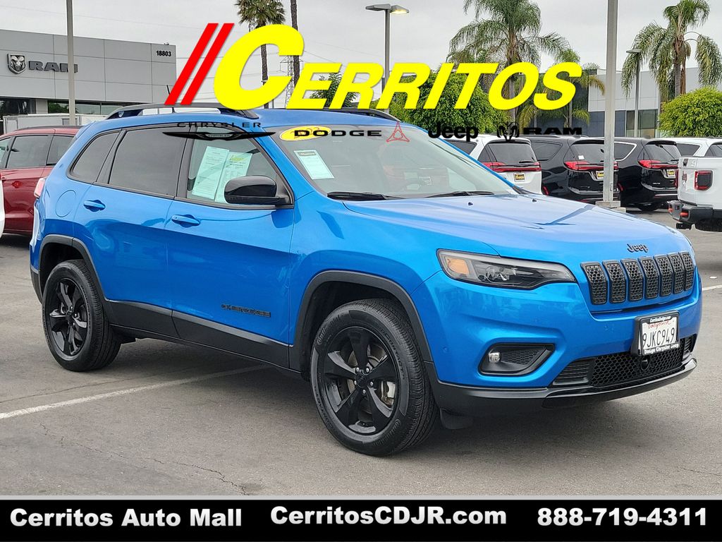 2023 Jeep Cherokee Altitude 4WD