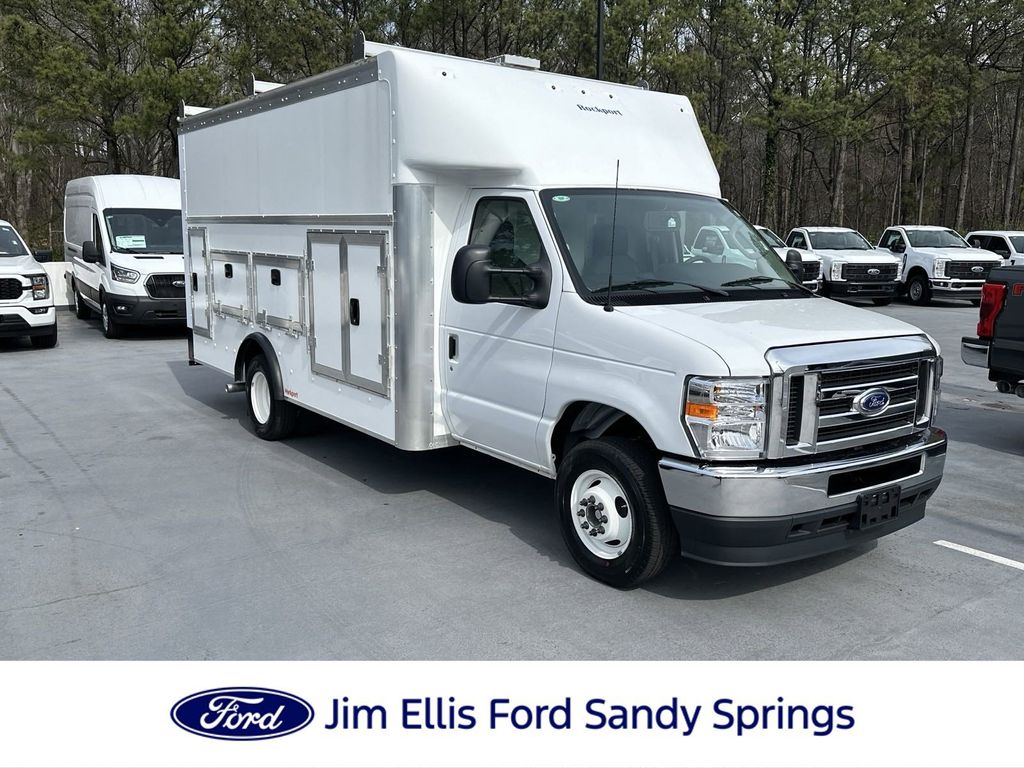 2024 Ford E-450SD Base 1