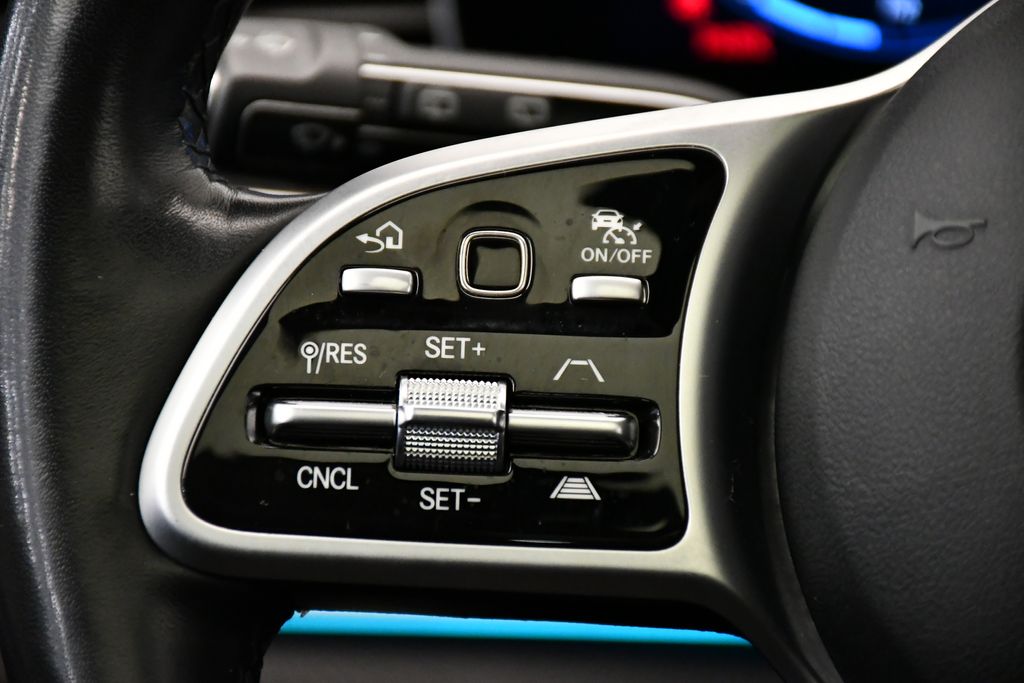 Thumbnail: 2022 Mercedes-Benz GLS - 23