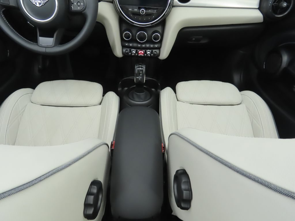 Thumbnail: 2023 MINI Cooper - 25