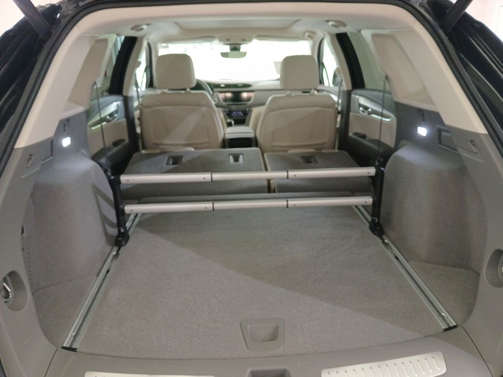 used 2020 Cadillac XT5 car, priced at $26,350