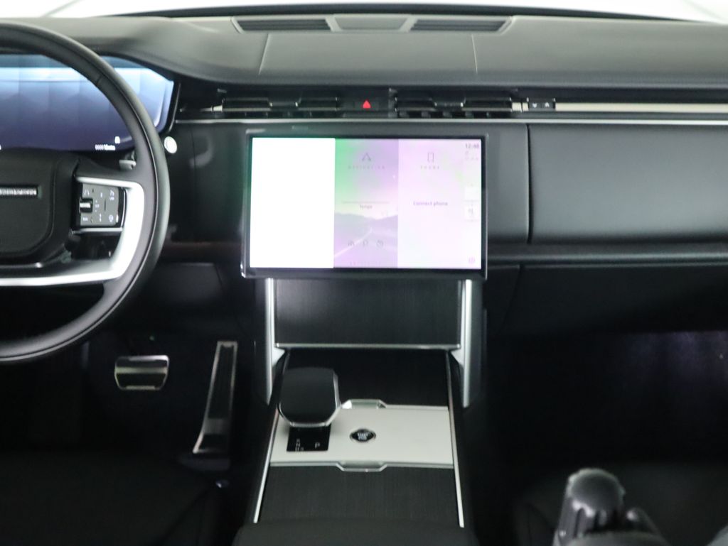 Thumbnail: 2025 Land Rover Range Rover - 15