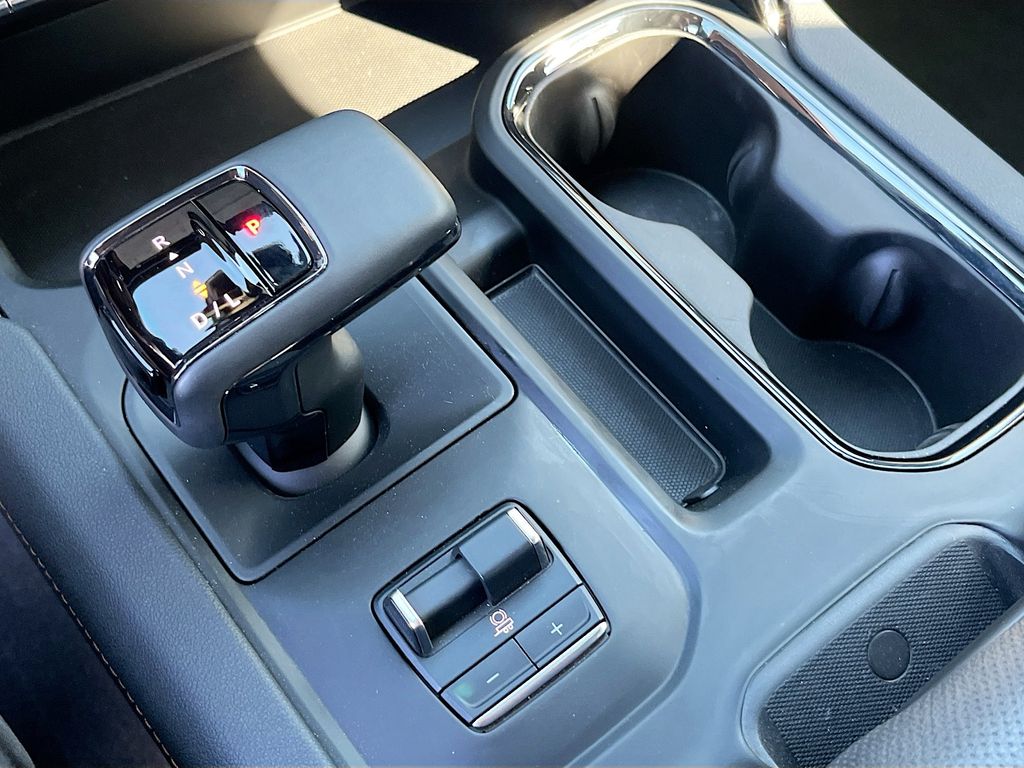 Used 2025 Silver GMC AT4 image 17