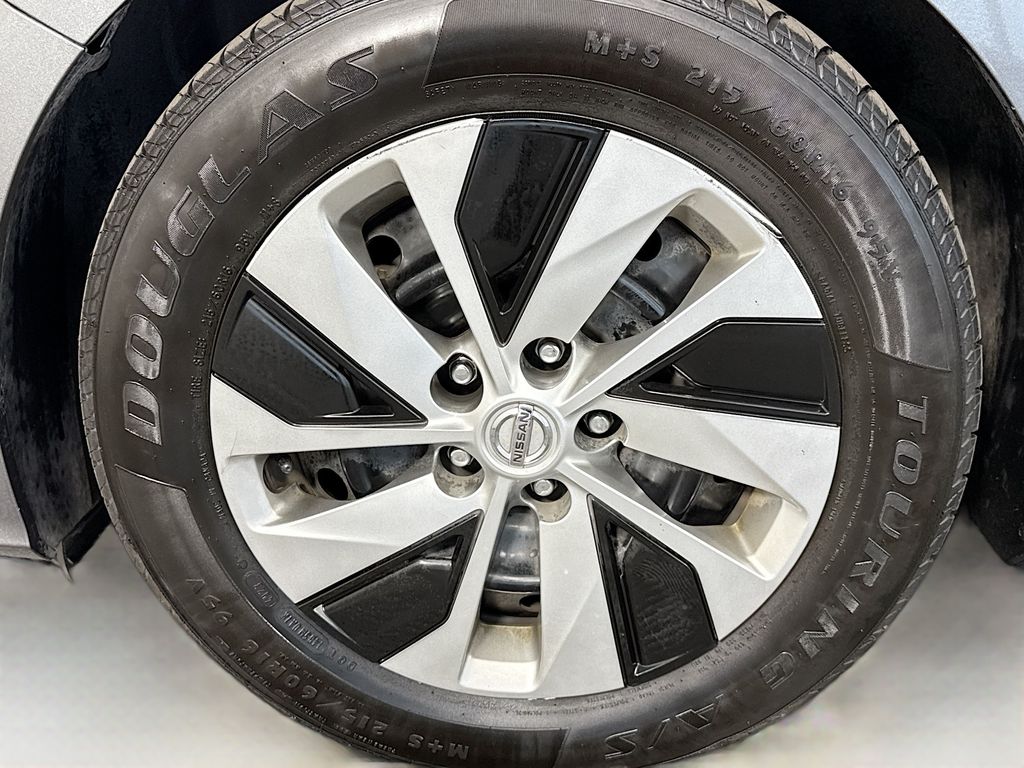 Thumbnail: 2019 Nissan Altima - 30