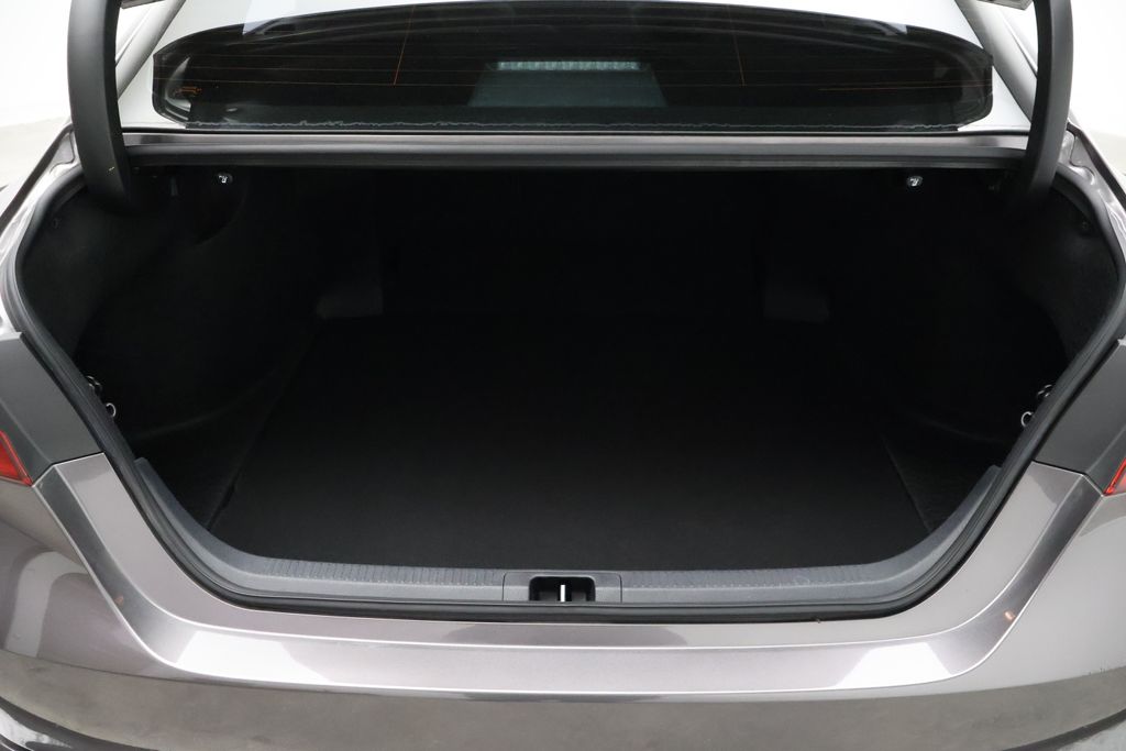 Thumbnail: 2023 Toyota Camry - 22