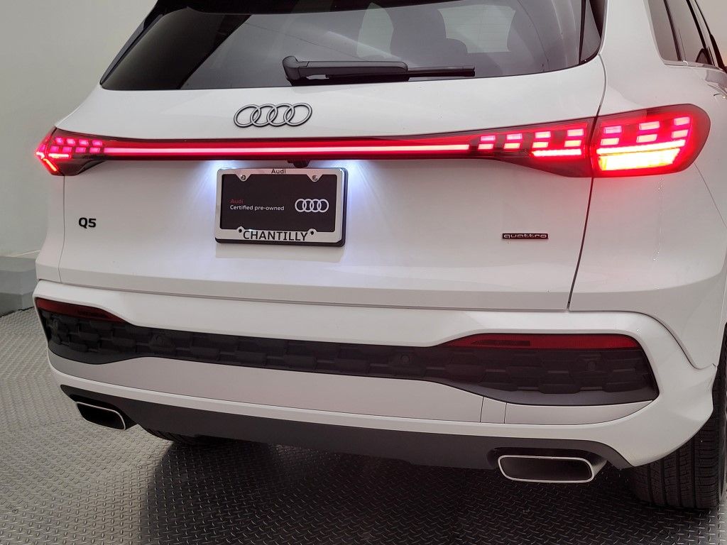 Thumbnail: 2025 Audi Q5 - 7