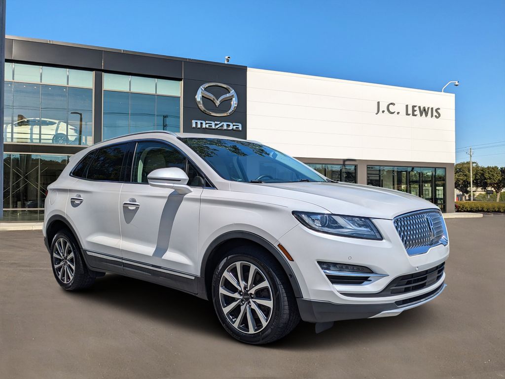 White Platinum Metallic Tri-Coat 2019 Lincoln MKC SUV / Crossover Front-Wheel Drive 6-Speed Automatic