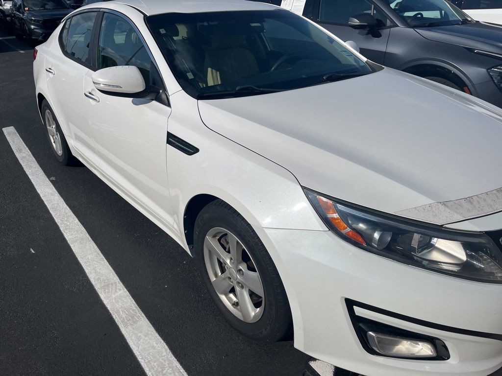 Thumbnail: 2015 Kia Optima - 3