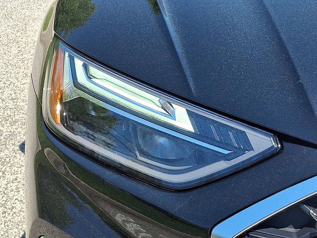 Thumbnail: 2023 Audi Q5 - 9