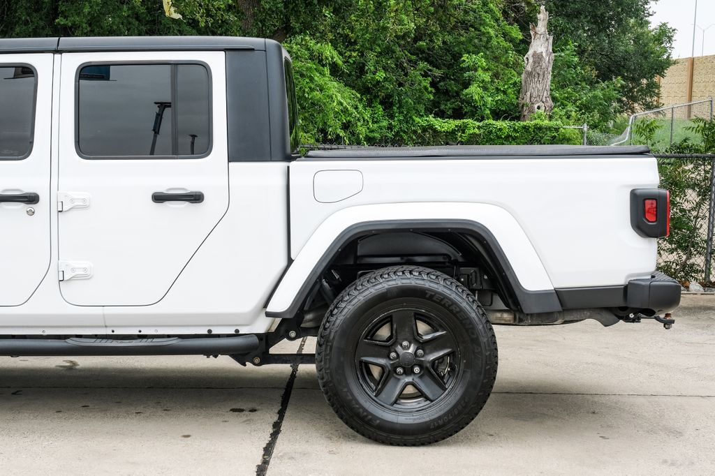 used 2022 Jeep Gladiator car, priced at $28,382
