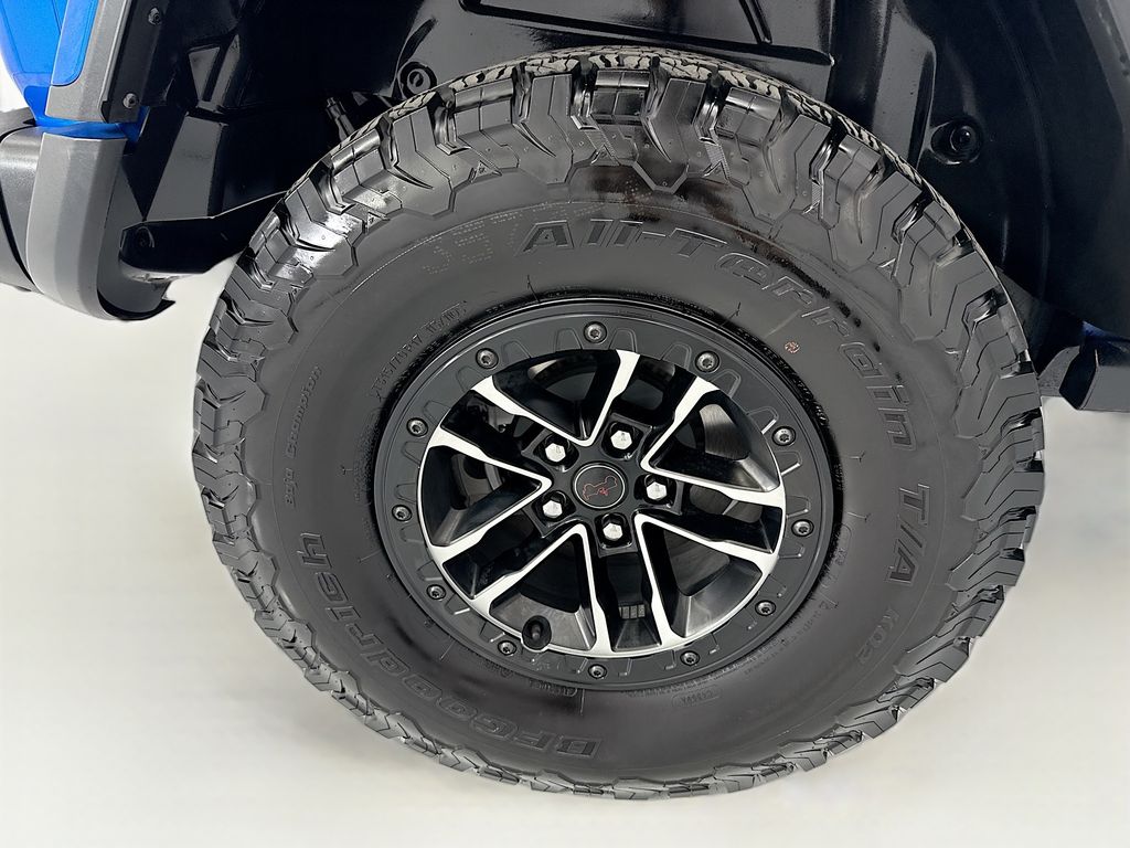 Thumbnail: 2024 Jeep Wrangler - 32