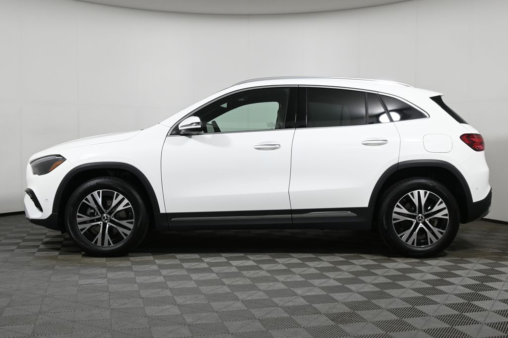 Thumbnail: 2025 Mercedes-Benz GLA - 2