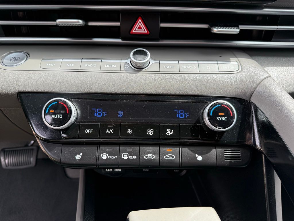 Thumbnail: 2023 Hyundai Elantra - 19