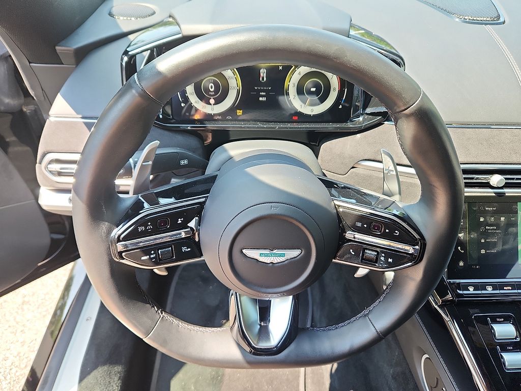 Thumbnail: 2025 Aston Martin Vantage - 17