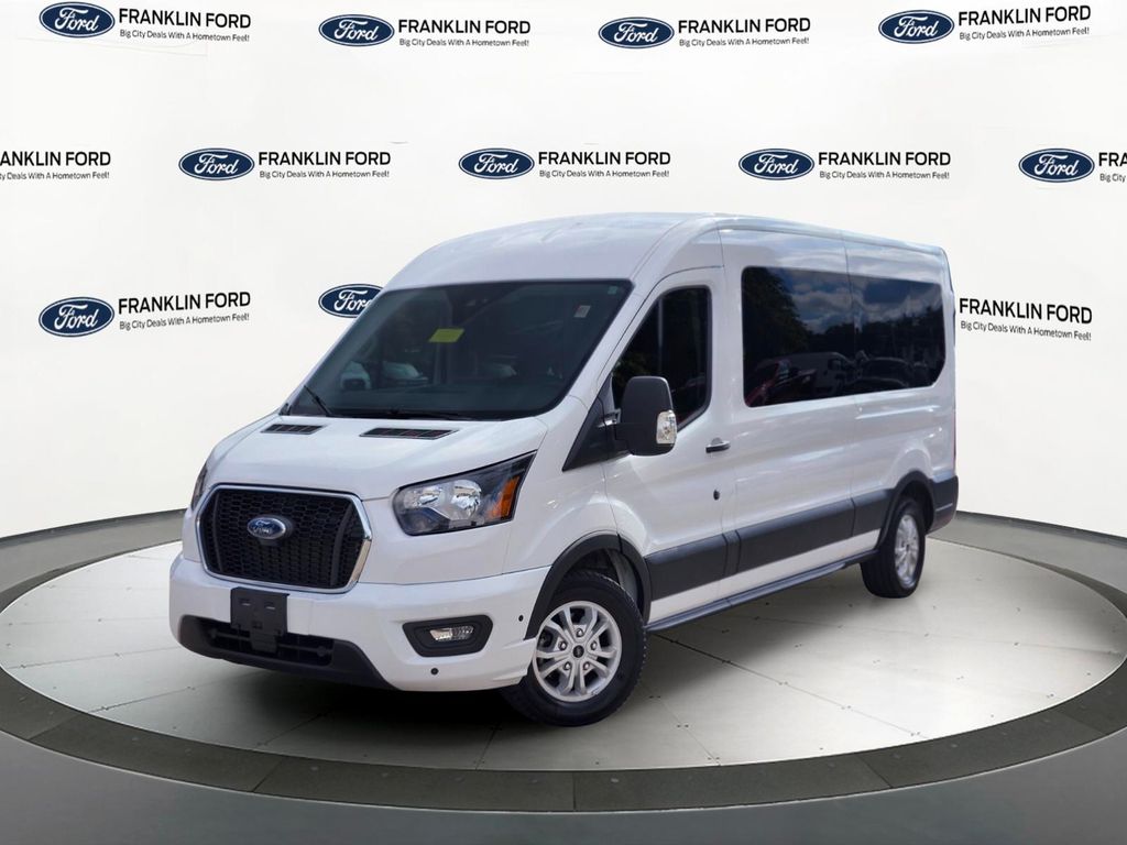 2025 Ford Transit Passenger 350 XLT Medium Roof LB RWD