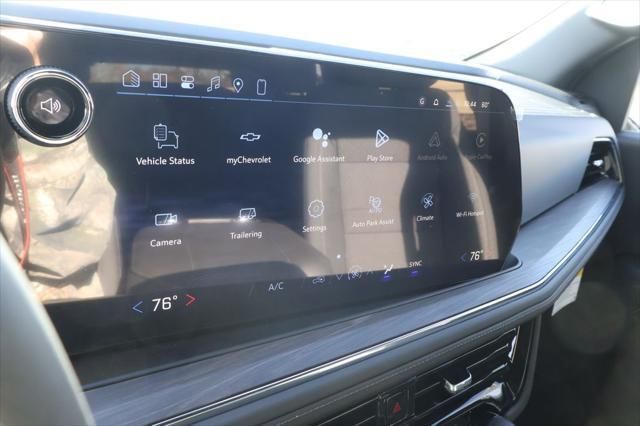 Thumbnail: 2026 Chevrolet Suburban - 25