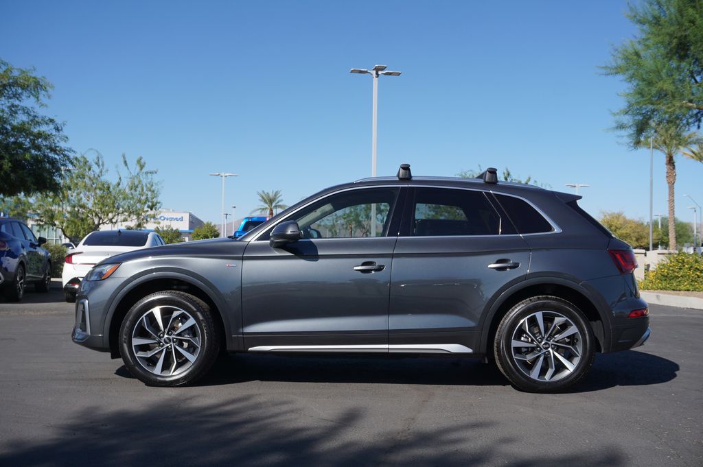 2023 Audi Q5 45 S line Premium Plus 2