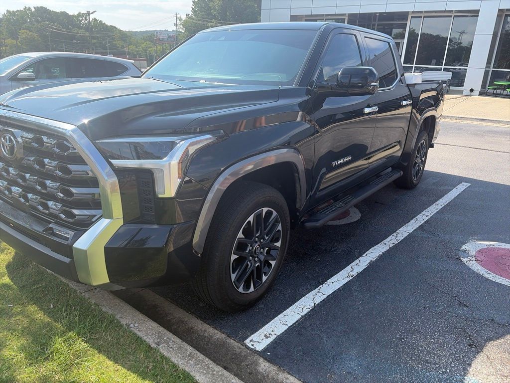 0218 2025 Toyota Tundra Pickup Truck Four-Wheel Drive Automatic