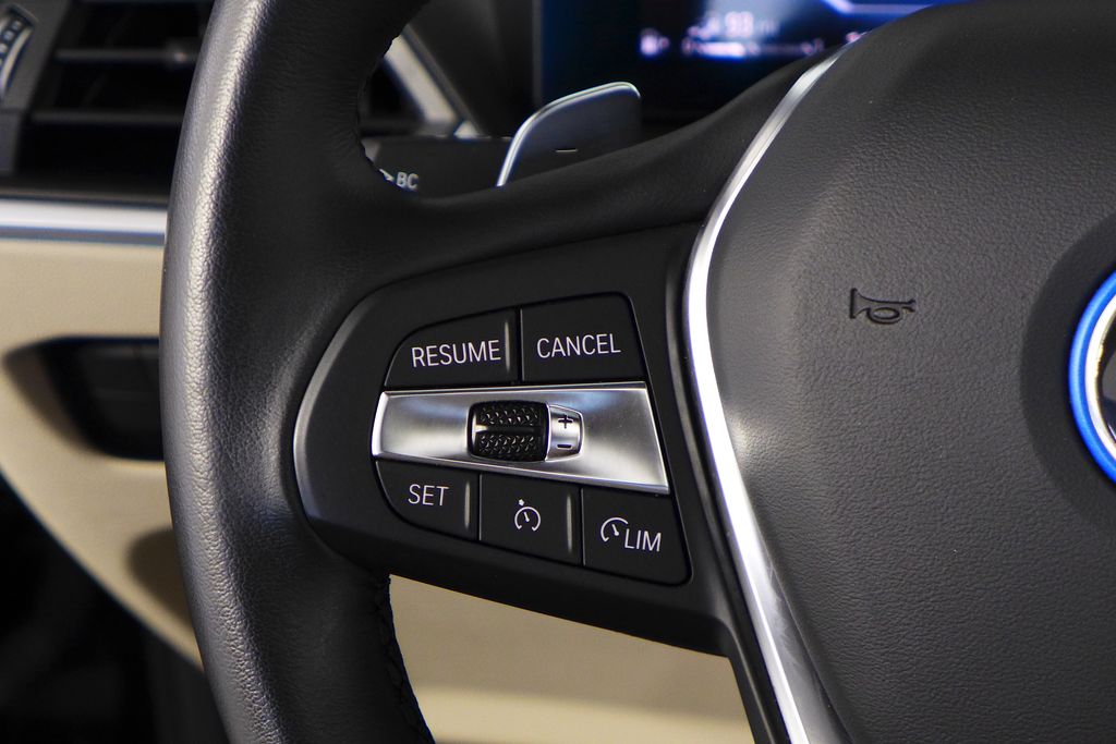 Thumbnail: 2023 BMW 3 Series - 30