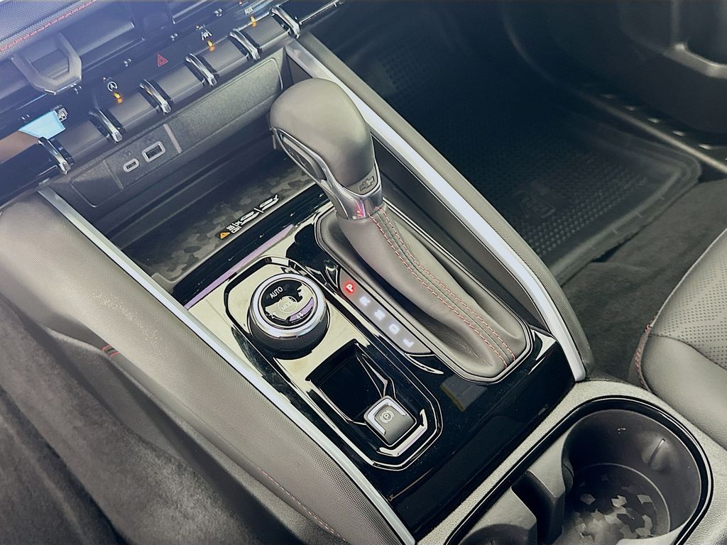 Thumbnail: 2025 Chevrolet Colorado - 17