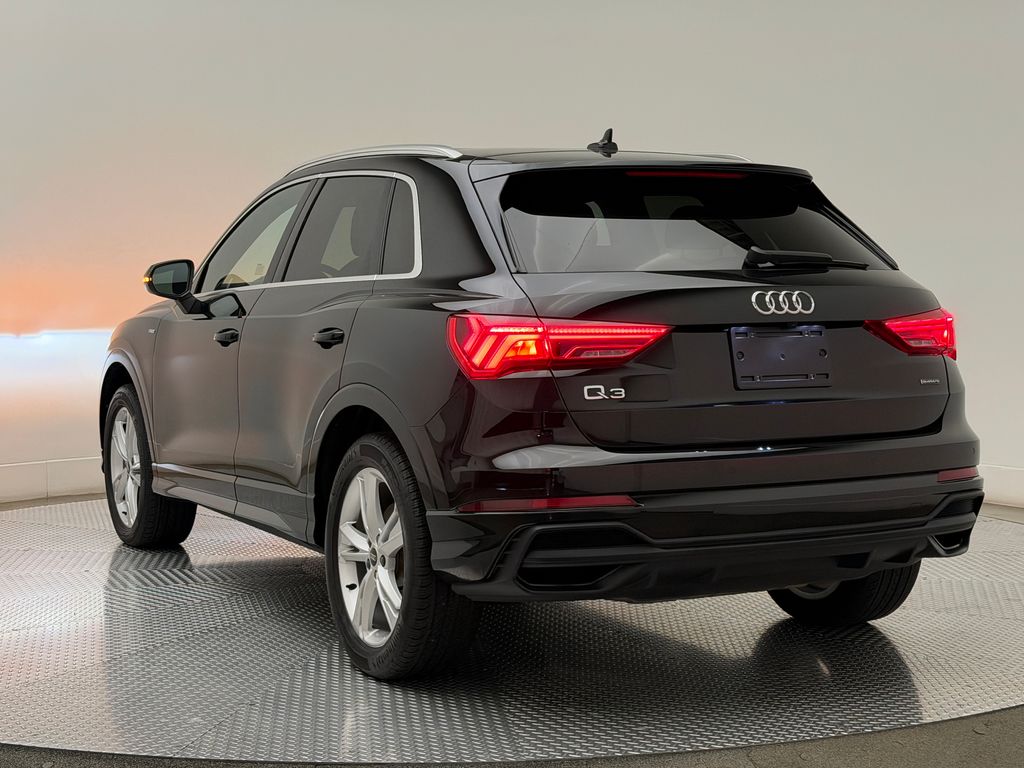 Thumbnail: 2023 Audi Q3 - 6