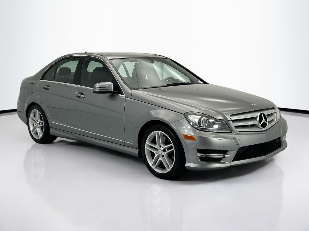 Thumbnail: 2013 Mercedes-Benz C-Class - 3