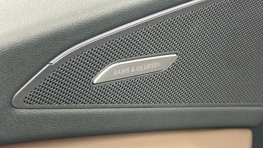2025 Audi Q6 e-tron Premium 26