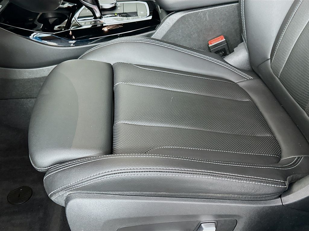 Thumbnail: 2022 BMW X3 - 20