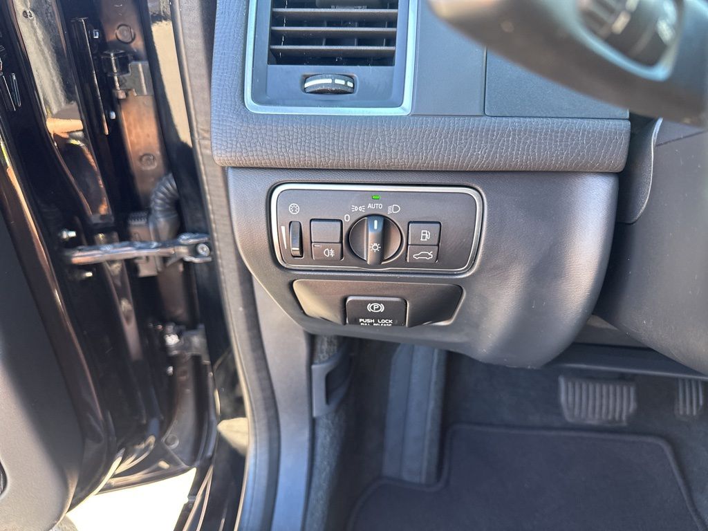 Used Car 2015 Volvo Xc60  T5 Premier Plus For Sale Under $12,000 In Austin, Texas