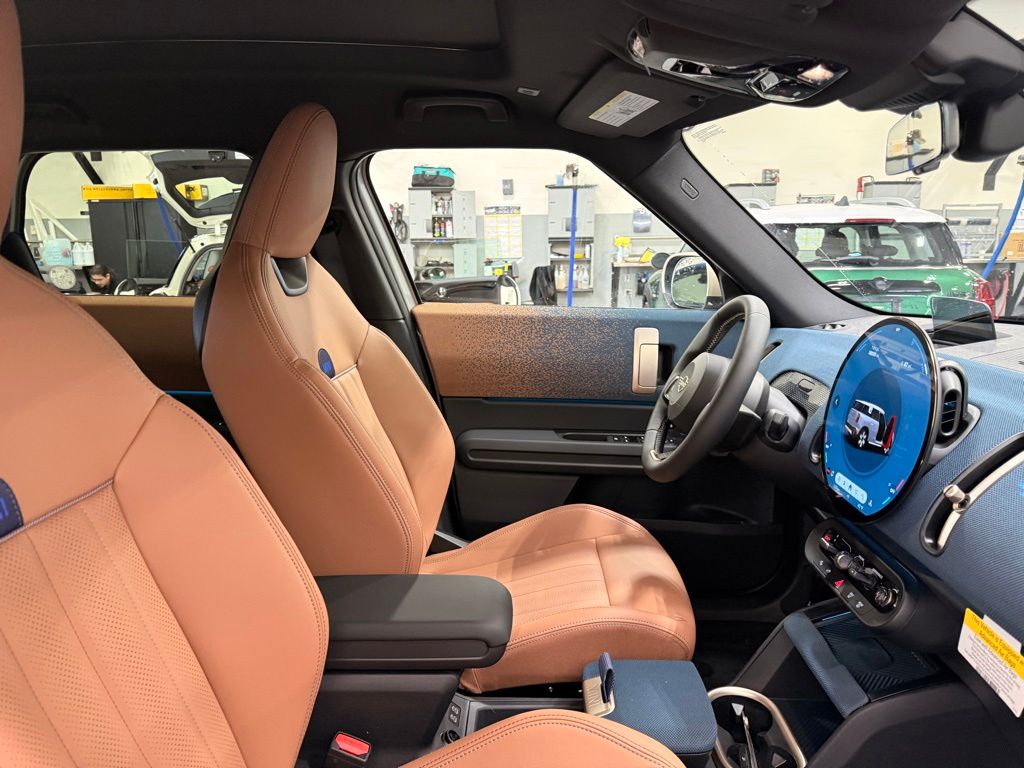 Thumbnail: 2027 MINI Cooper Countryman - 29