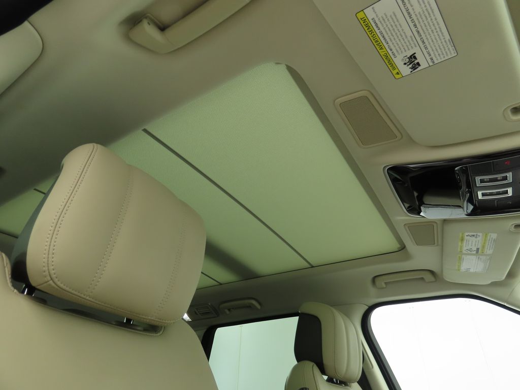 Thumbnail: 2022 Land Rover Range Rover Sport - 19