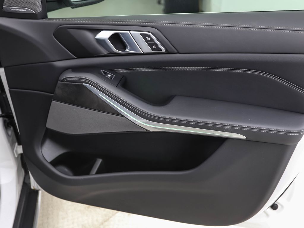 Thumbnail: 2024 BMW X5 - 27