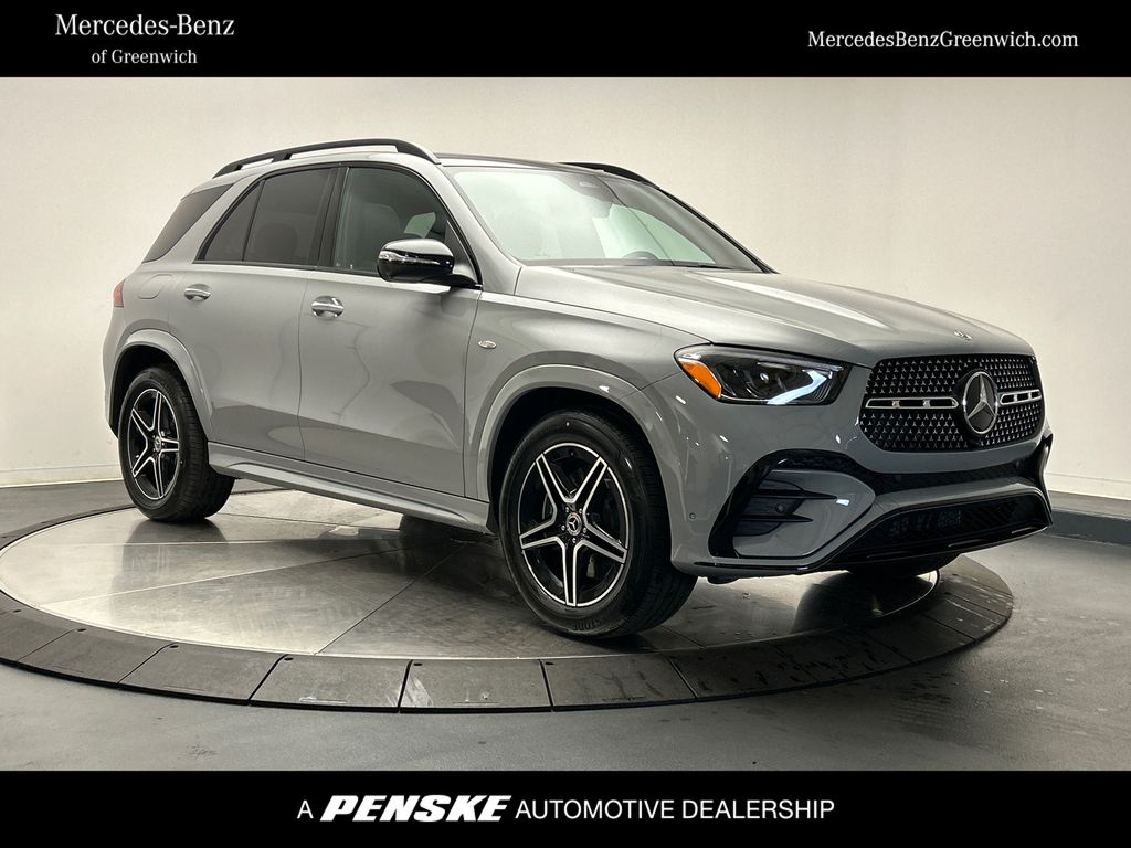 2025 Mercedes-Benz GLE 450 Hero Image