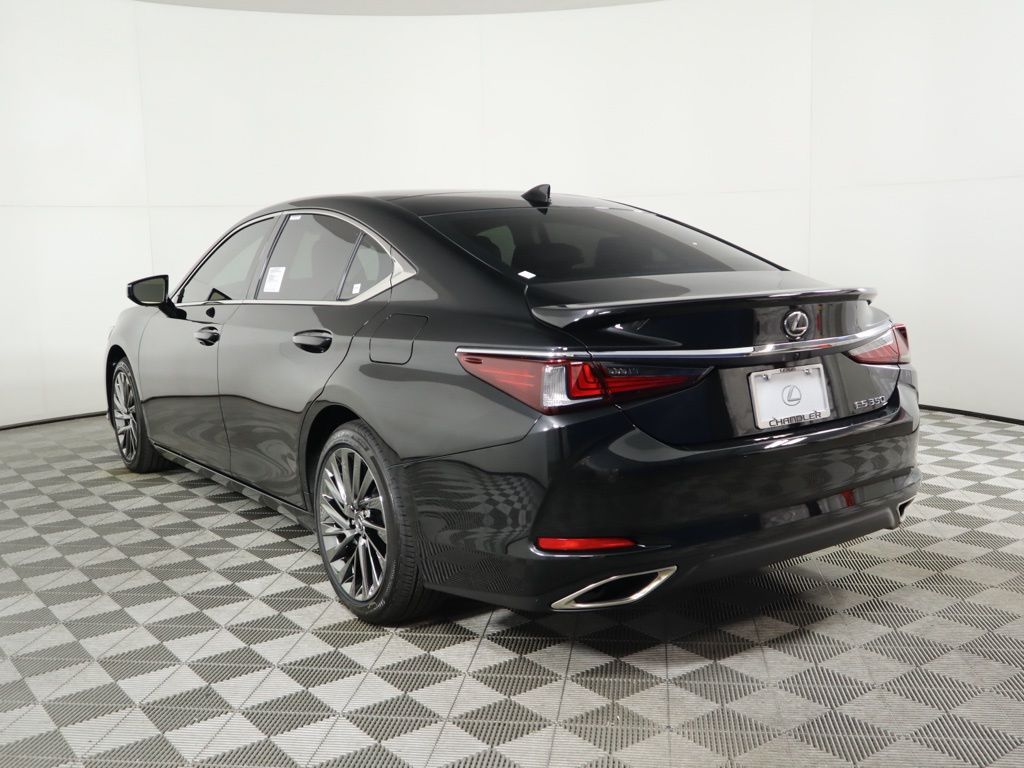 Thumbnail: 2024 Lexus ES - 7