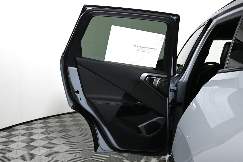 Thumbnail: 2026 BMW X3 - 32