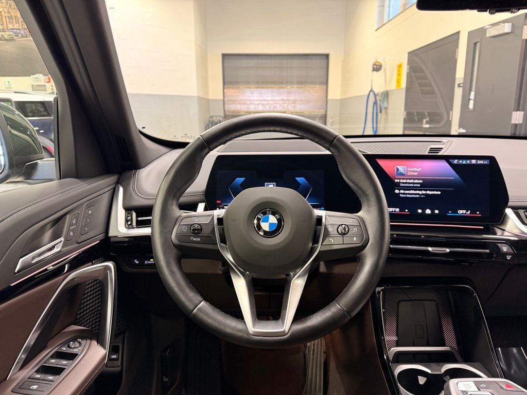 Thumbnail: 2025 BMW X1 - 22