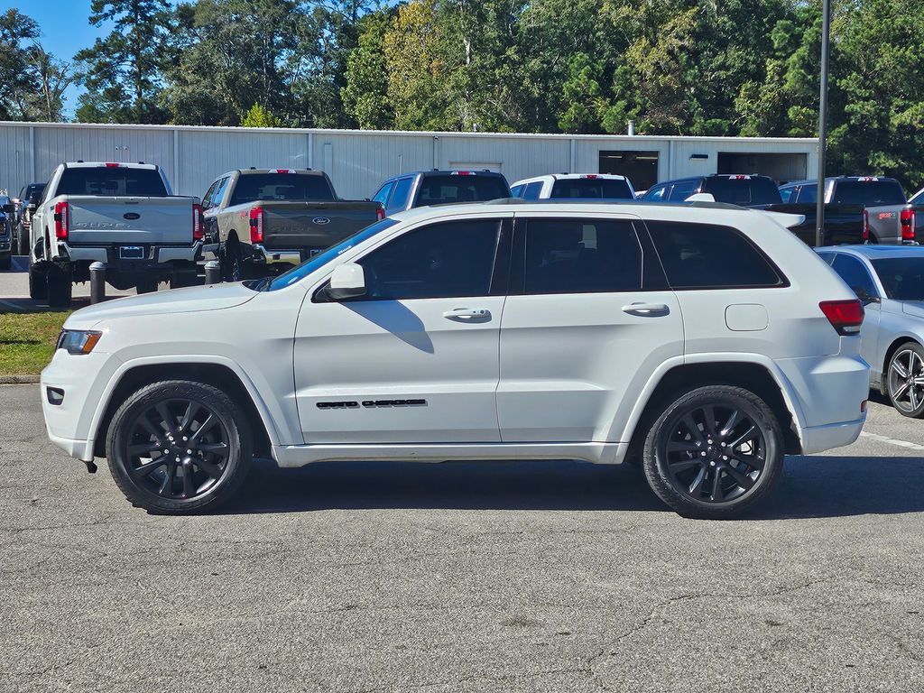 2018 Jeep Grand Cherokee Altitude White at Walterboro Ford