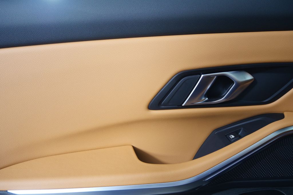 Thumbnail: 2024 BMW 3 Series - 14