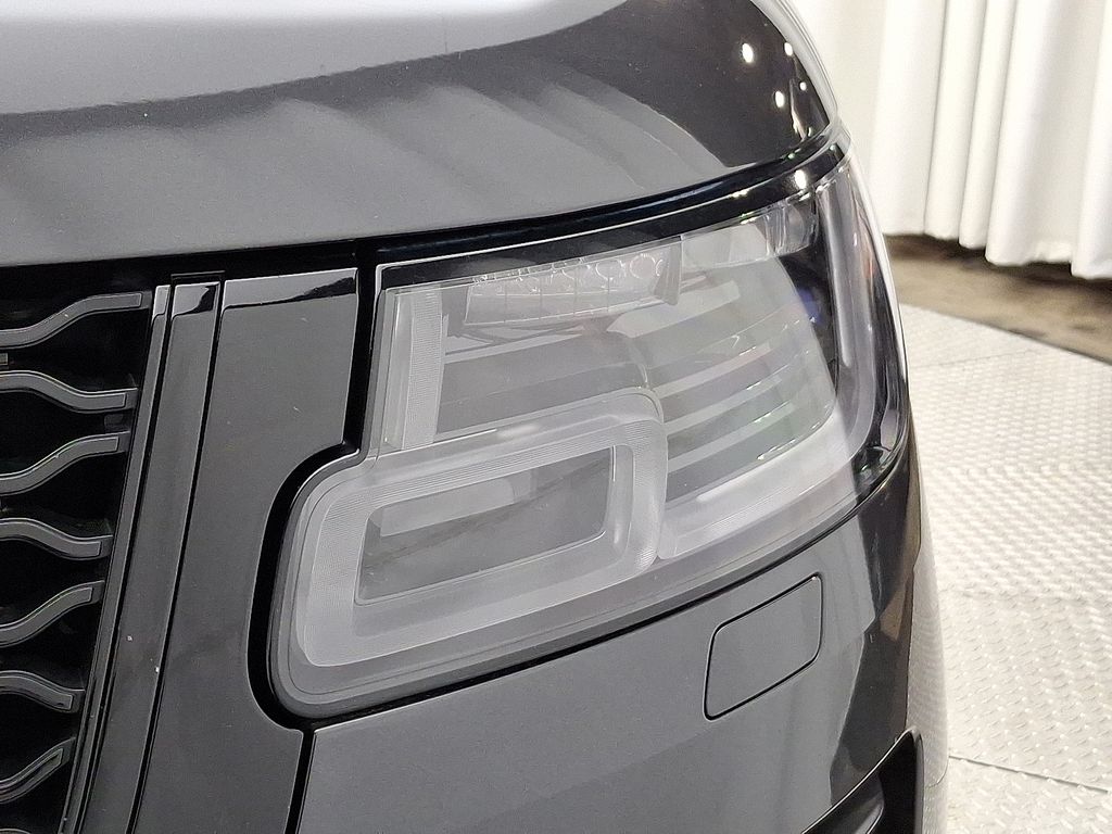 2020 Land Rover Range Rover HSE 9
