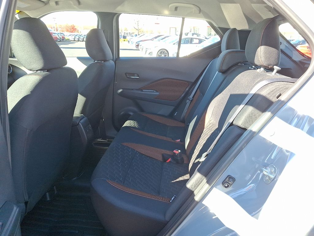 Thumbnail: 2023 Nissan Kicks - 10