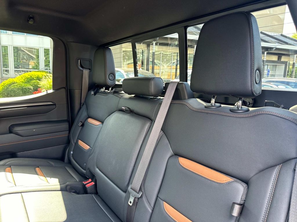 Thumbnail: 2023 GMC Sierra 1500 - 29