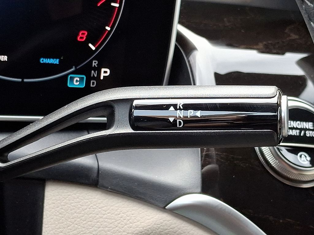 Thumbnail: 2025 Mercedes-Benz GLC - 10