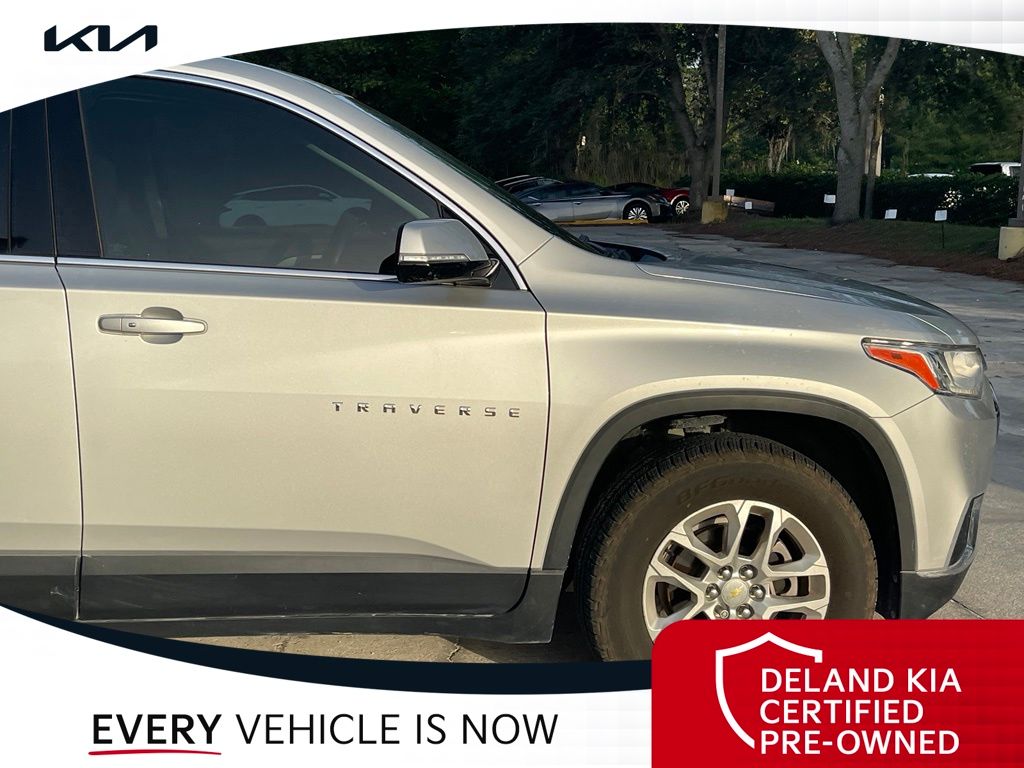 2019 Chevrolet Traverse 1LT - Photo 9