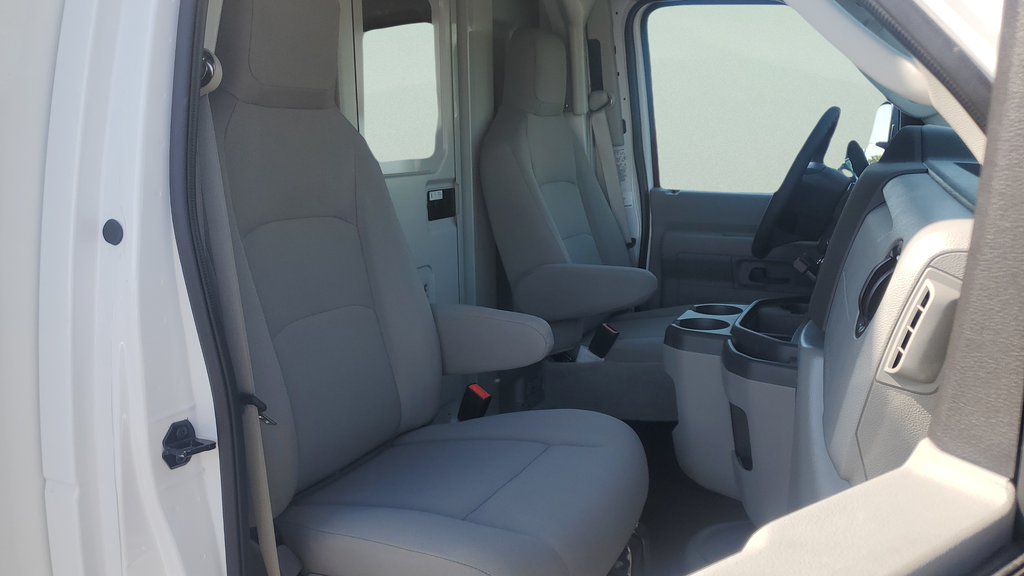 New 2026 White Ford Base image 21