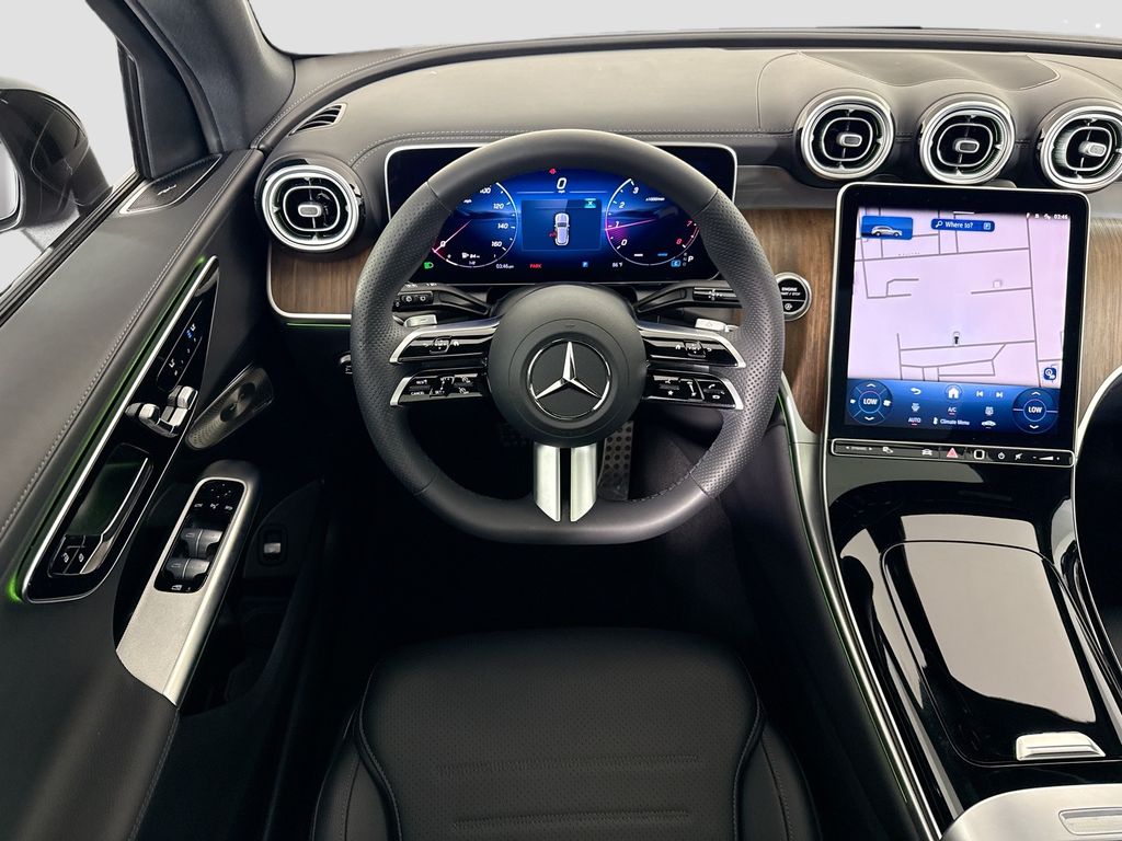 Thumbnail: 2025 Mercedes-Benz GLC - 10