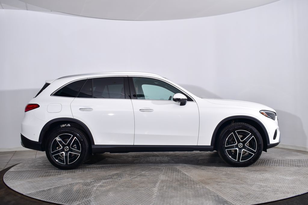 Thumbnail: 2026 Mercedes-Benz GLC - 6